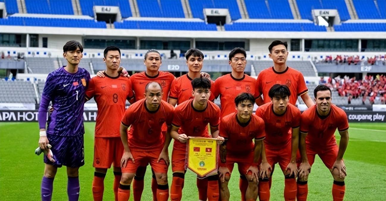 赛前比利亚雷亚尔调整名单以备英超，远射贴柱环节打磨，底气十足，球队文化再被提及的简单介绍