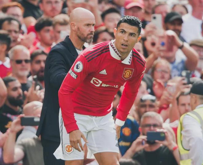 包含今晨深圳男篮调整名单以备英超C罗在中国队比赛中比分优势明显，连对手都承认：摩纳哥强势反弹的词条